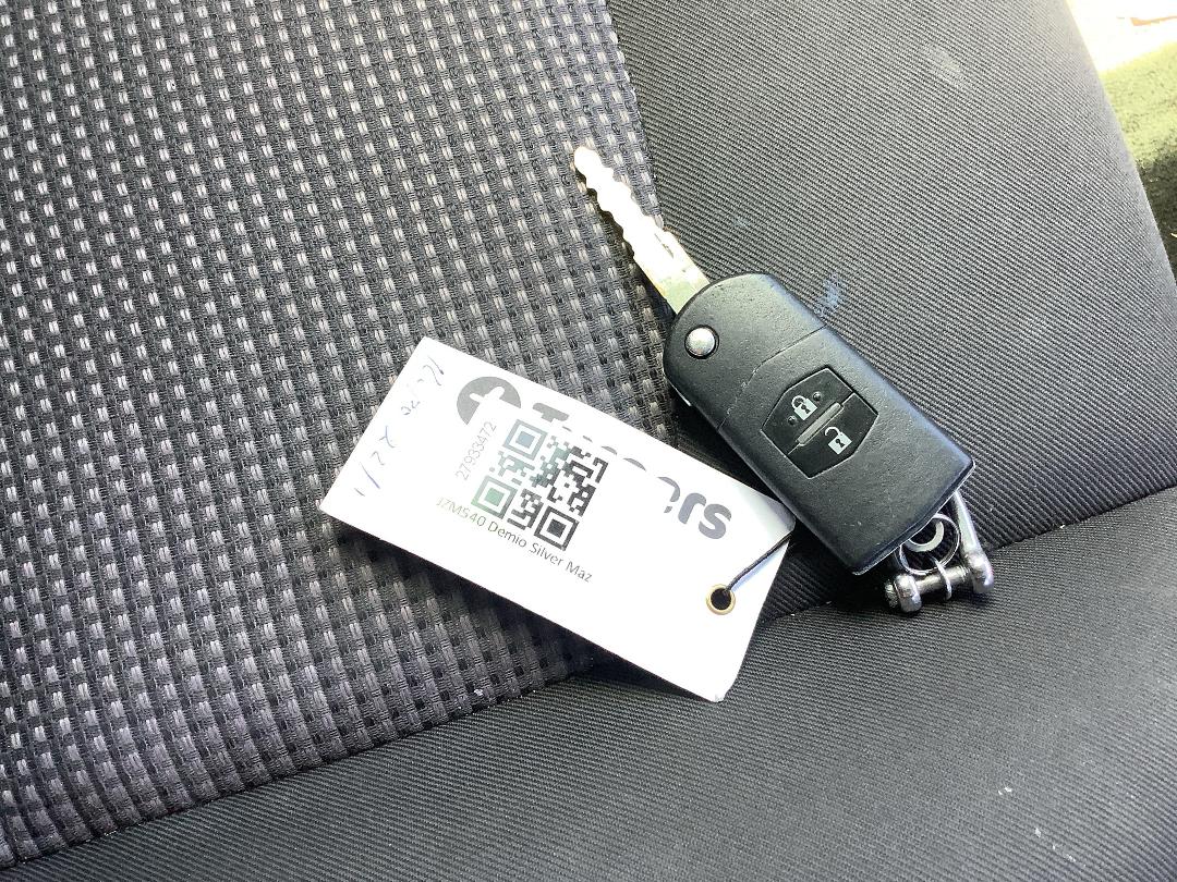 Photo '14' of Mazda Demio