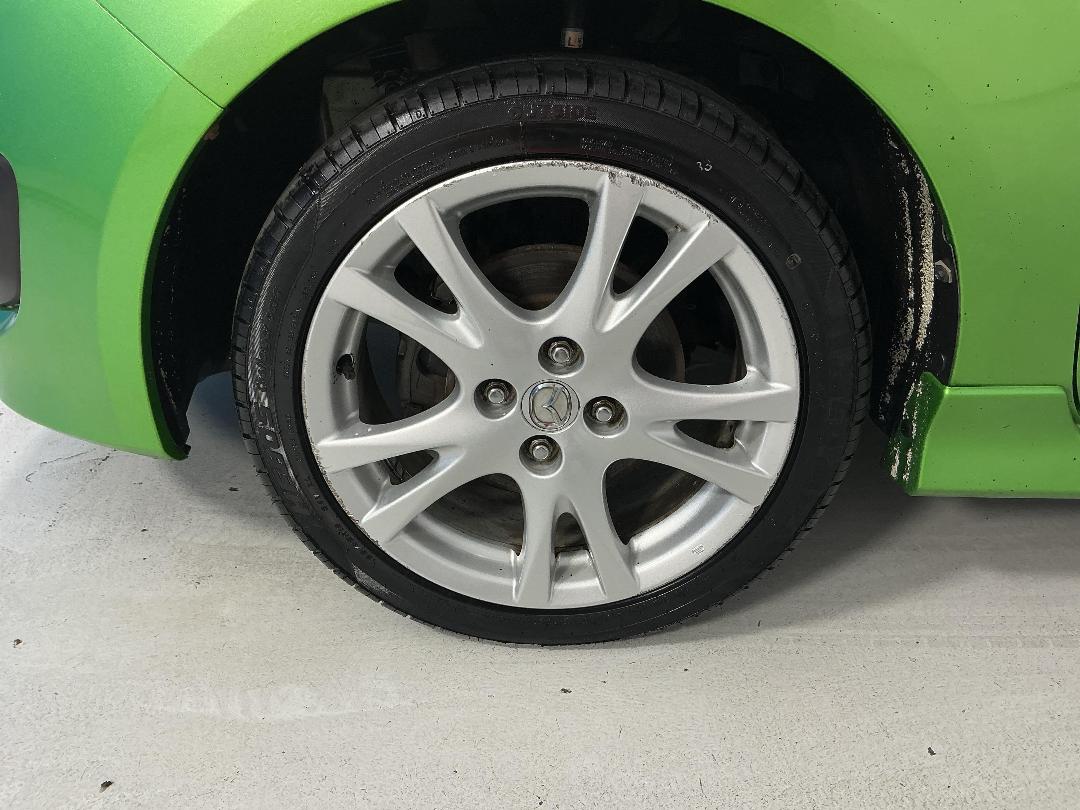 Photo '10' of Mazda Demio