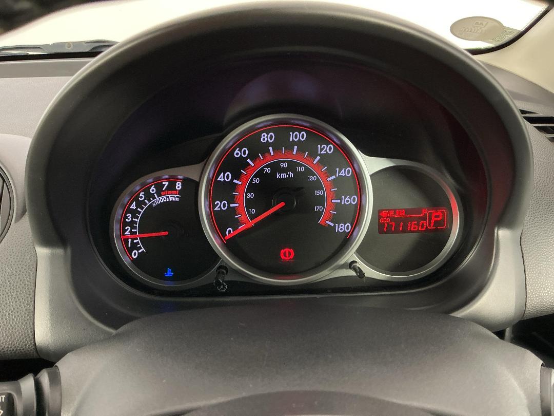 Photo '21' of Mazda Demio