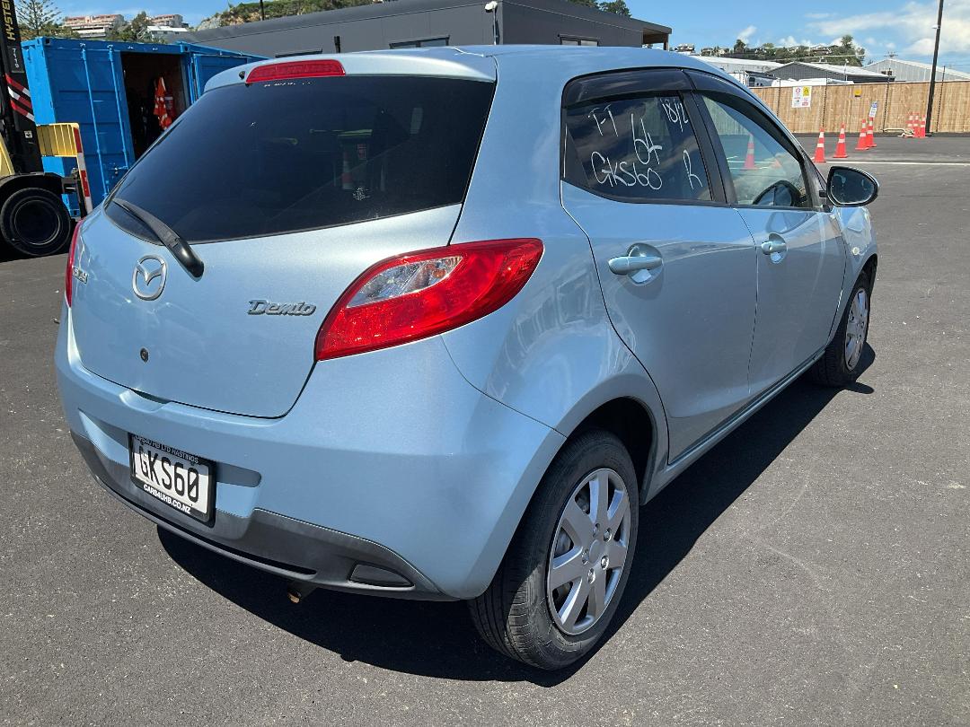 Photo '2' of Mazda Demio