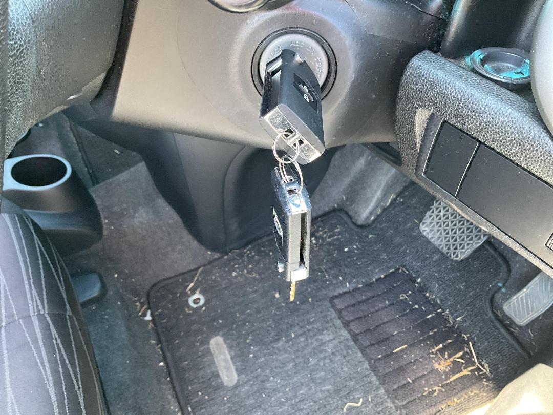 Photo '12' of Mazda Demio