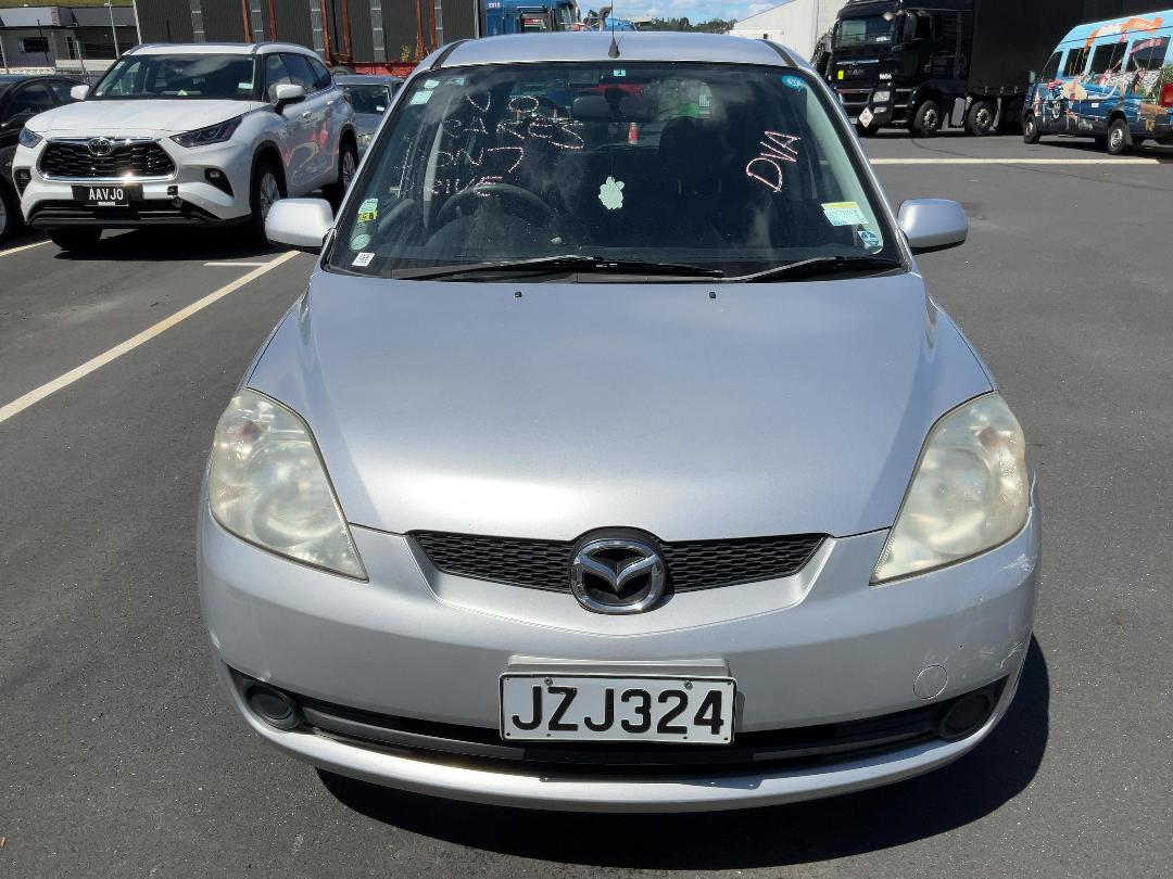 Photo '2' of Mazda Demio