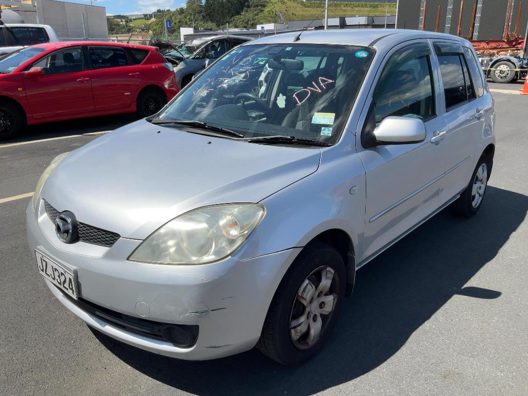 Photo '3' of Mazda Demio