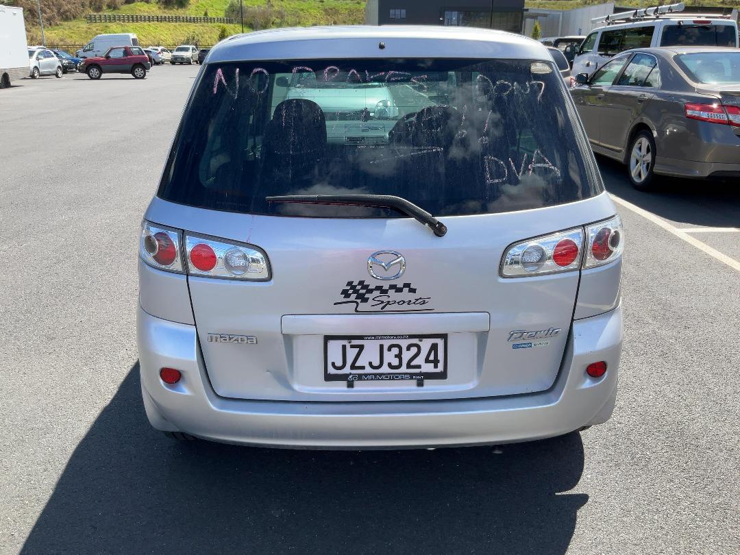 Photo '6' of Mazda Demio