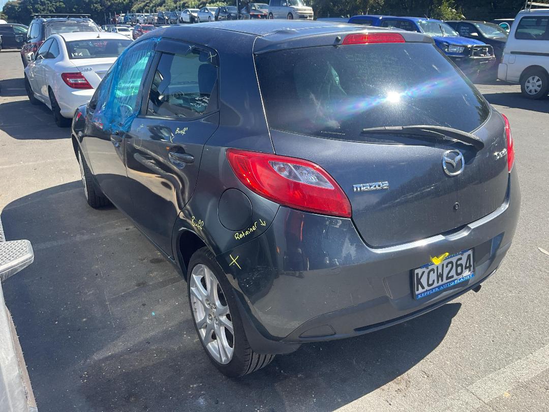 Photo '3' of Mazda Demio