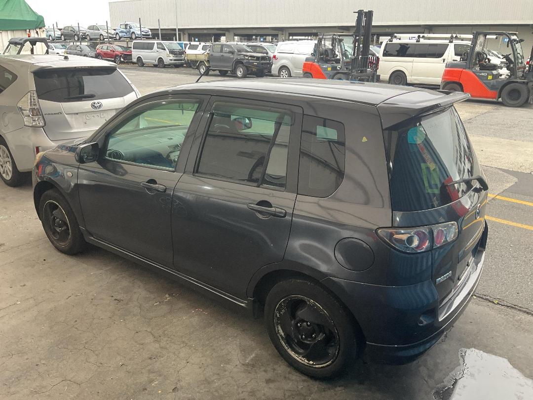 Photo '8' of Mazda Demio