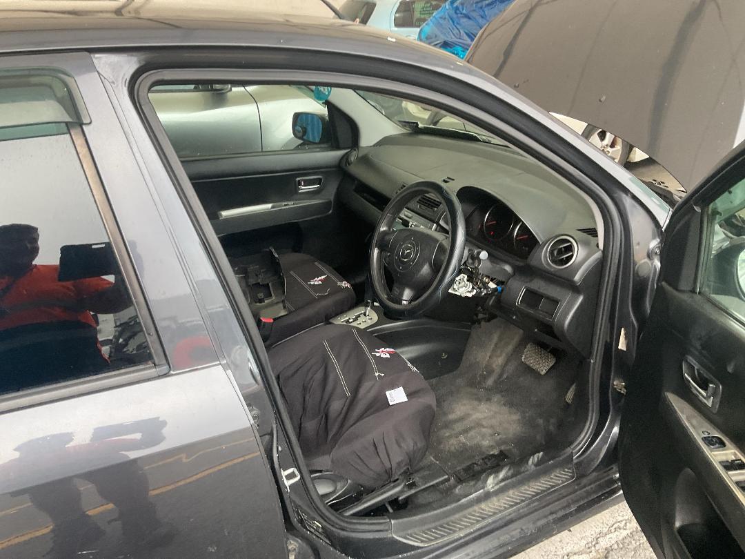 Photo '19' of Mazda Demio