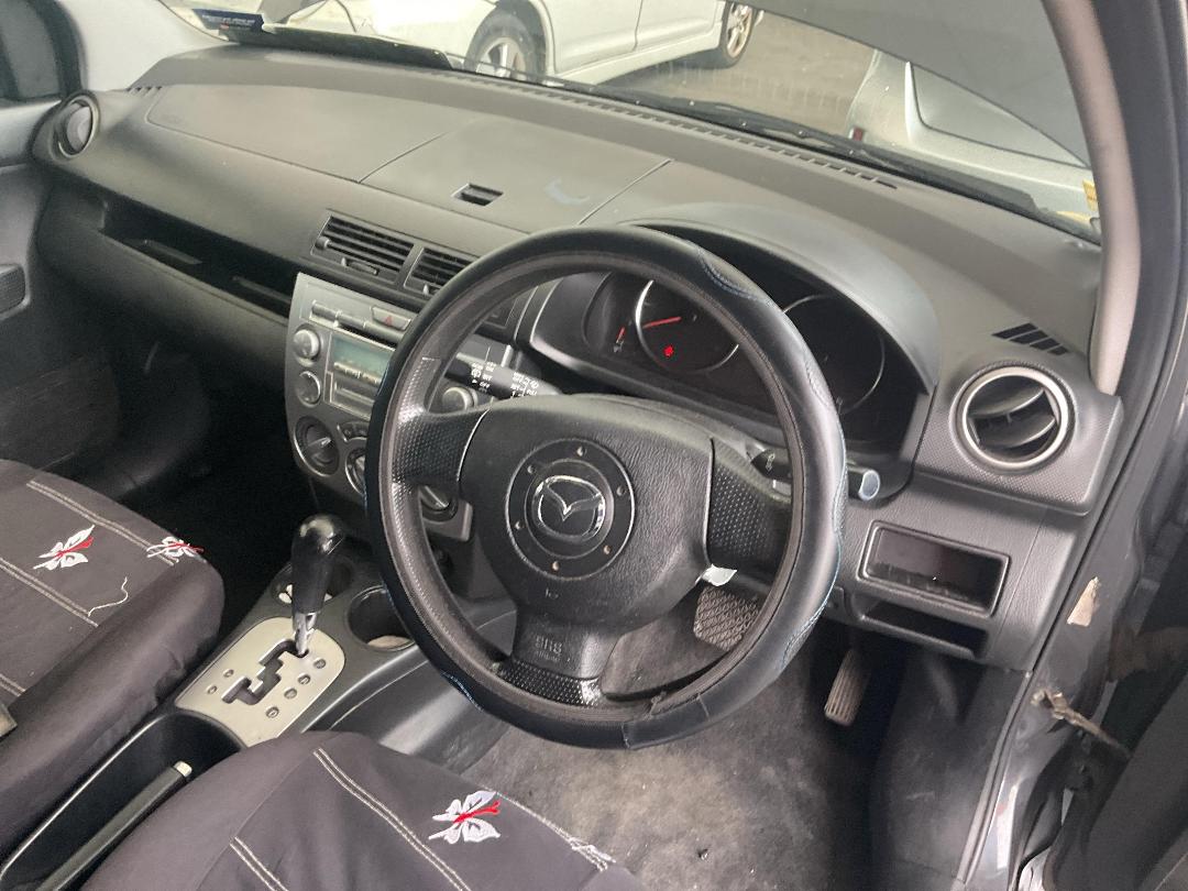 Photo '20' of Mazda Demio