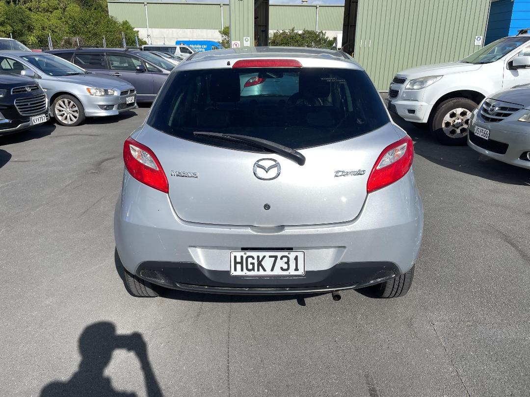 Photo '5' of Mazda Demio