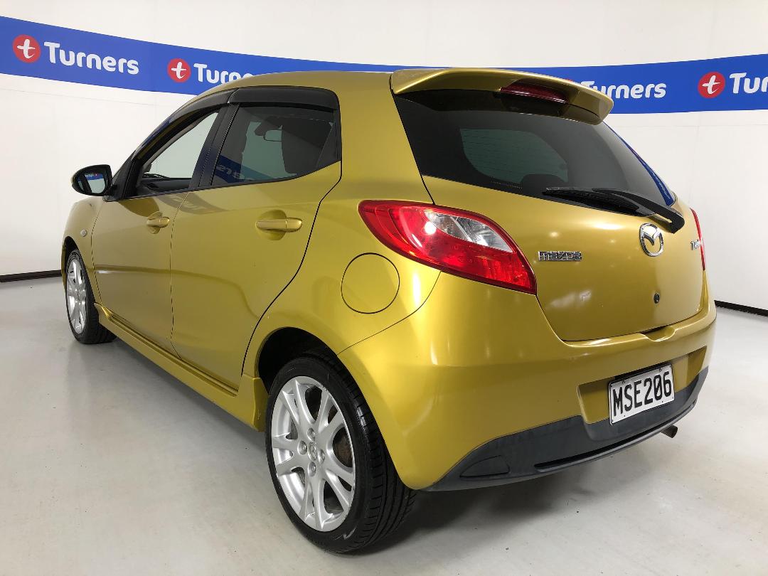 Photo '5' of Mazda Demio