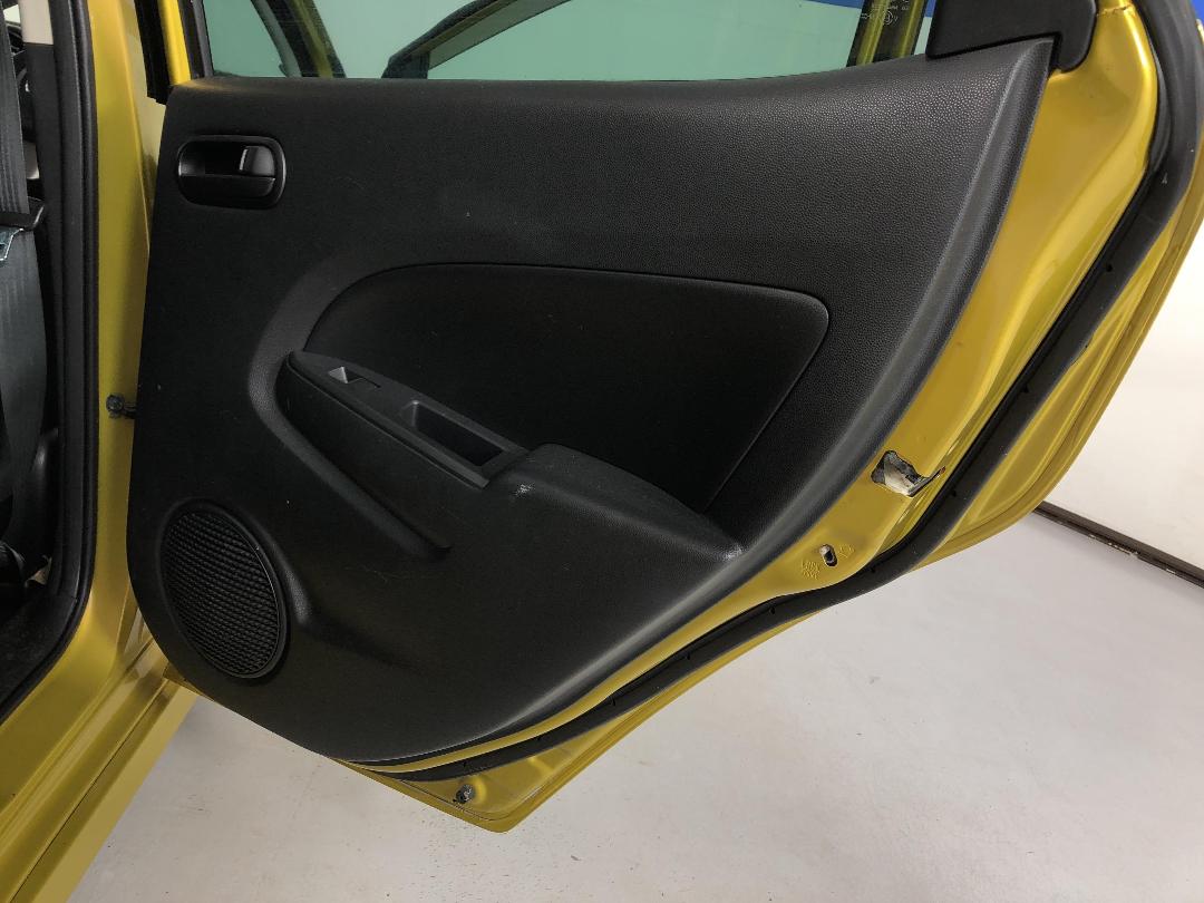 Photo '19' of Mazda Demio