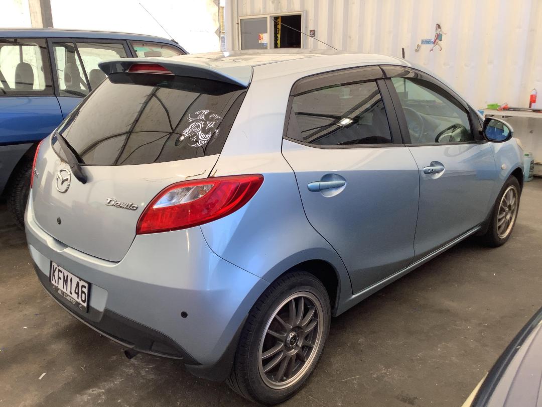 Photo '3' of Mazda Demio