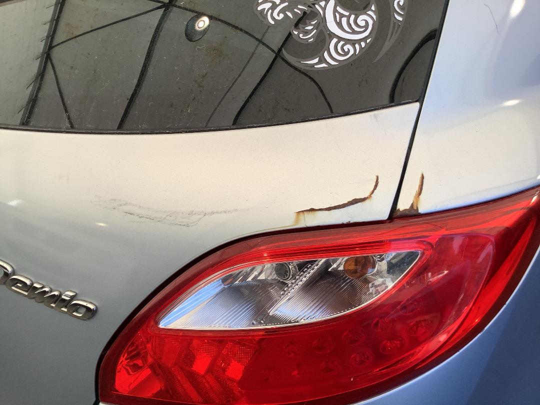 Photo '4' of Mazda Demio