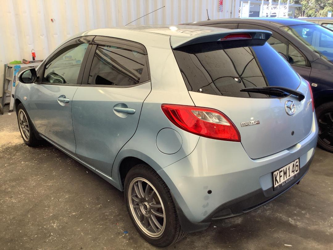 Photo '5' of Mazda Demio