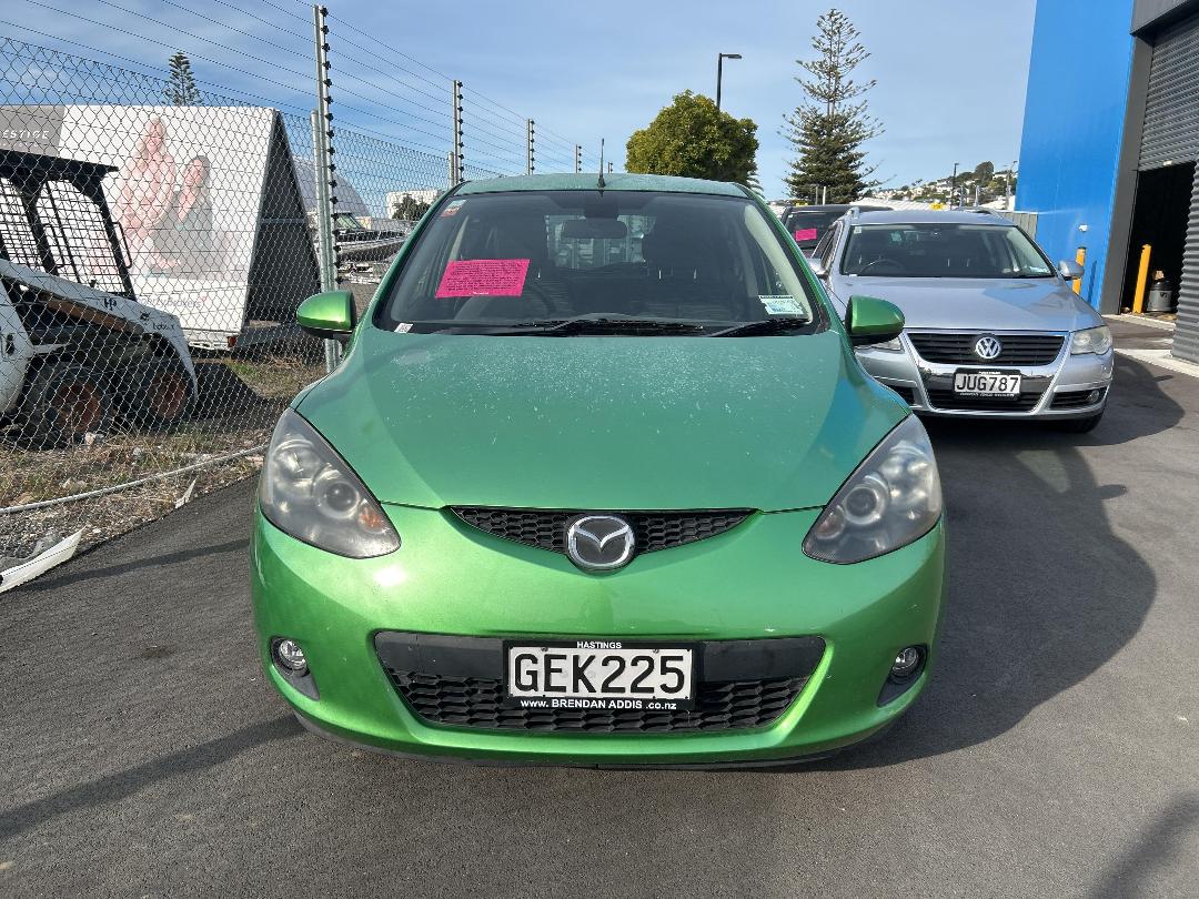 Photo '3' of Mazda Demio