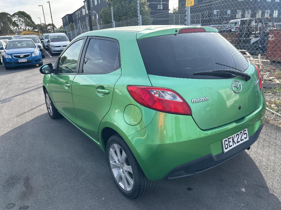 Photo '7' of Mazda Demio