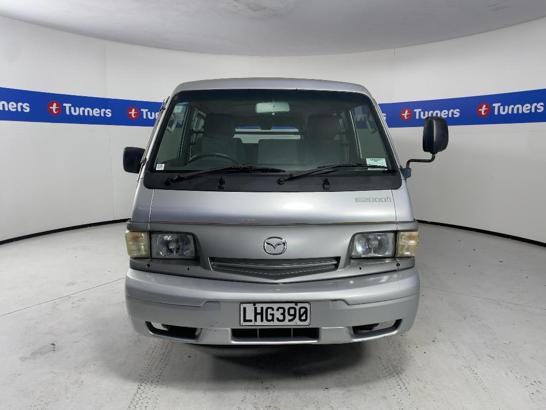 Photo '2' of Mazda E2000 Photo '2' of Mazda E2000