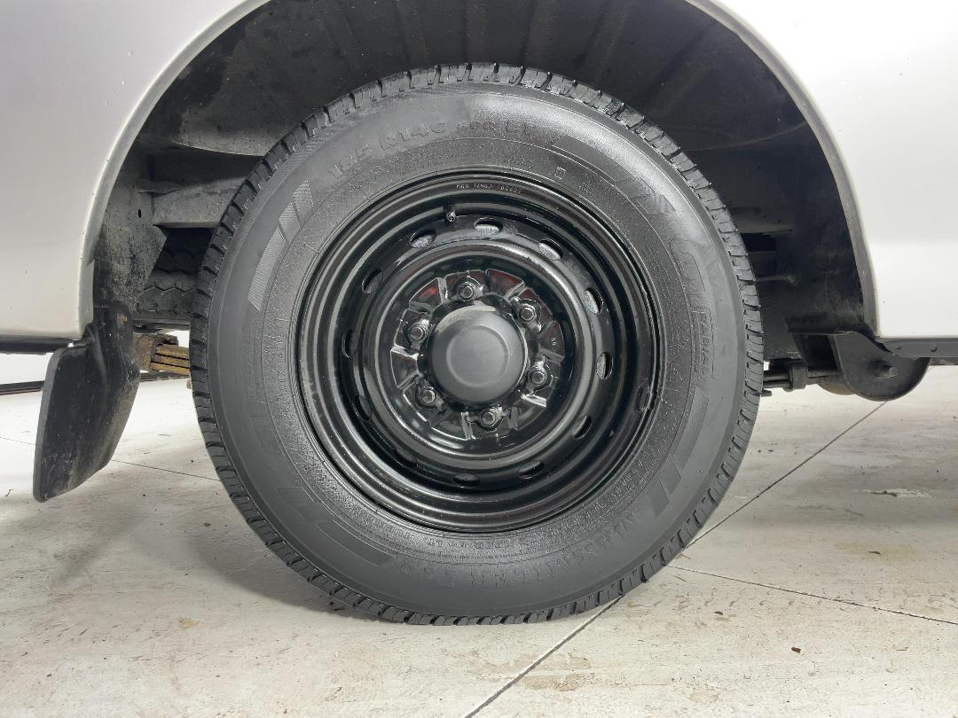 Photo '12' of Mazda E2000 Photo '12' of Mazda E2000