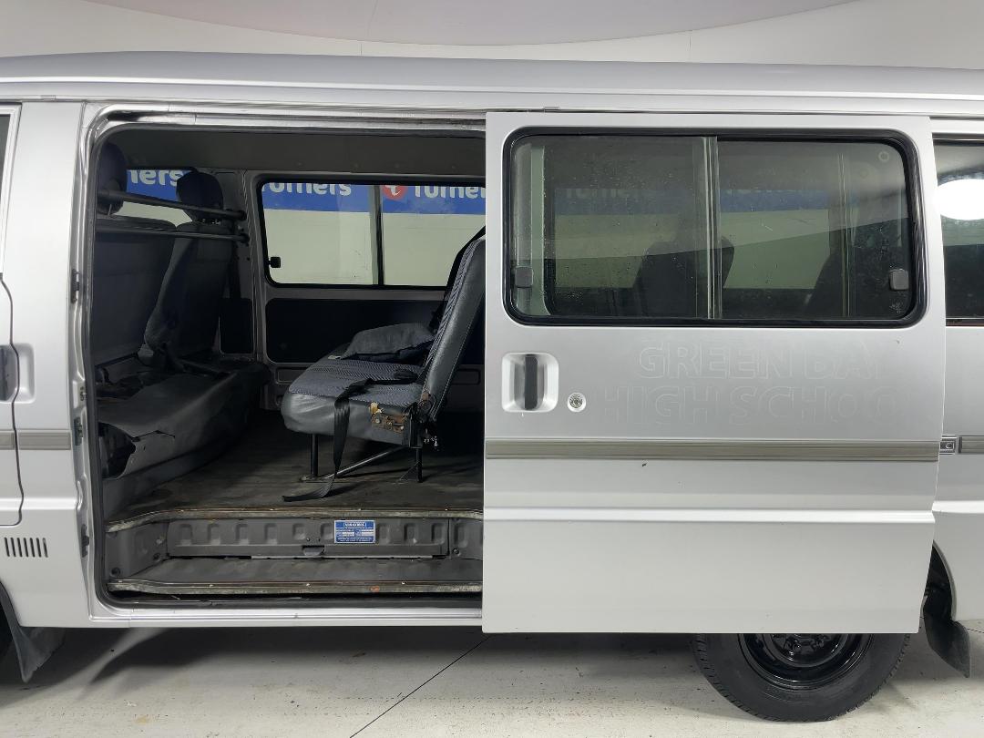 Photo '19' of Mazda E2000 Photo '19' of Mazda E2000