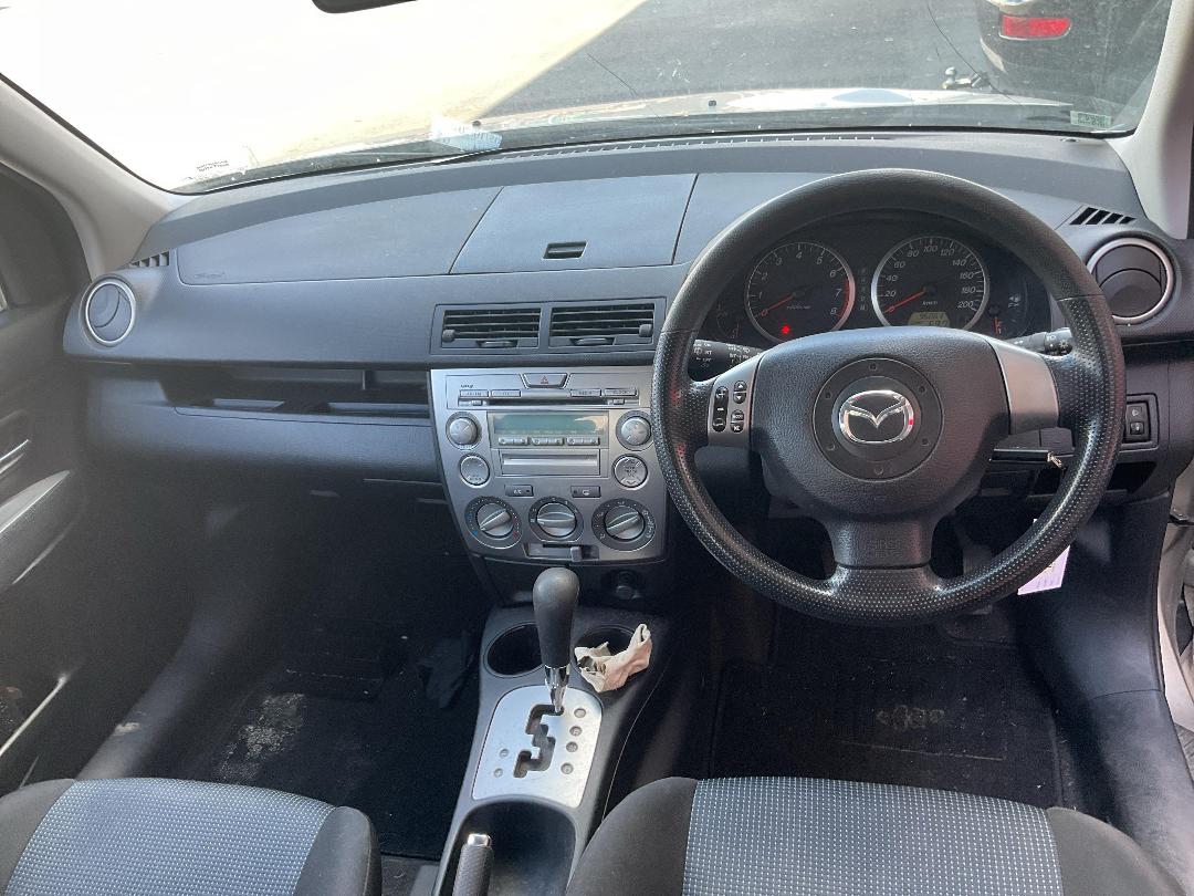 Photo '18' of Mazda Mazda2 Sport Photo '18' of Mazda Mazda2 Sport