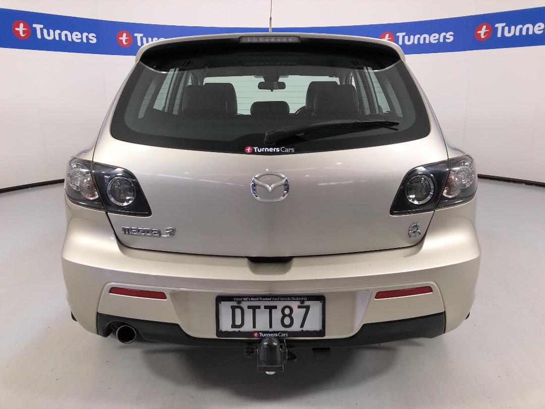 Photo '6' of Mazda Mazda3