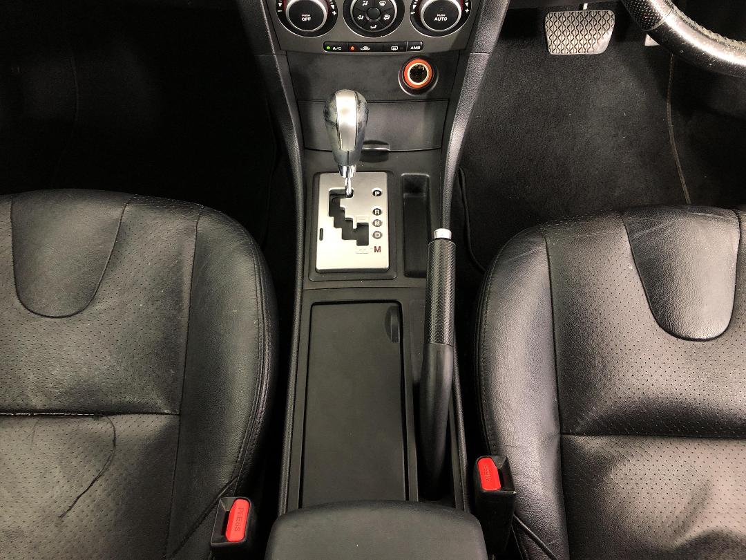 Photo '18' of Mazda Mazda3