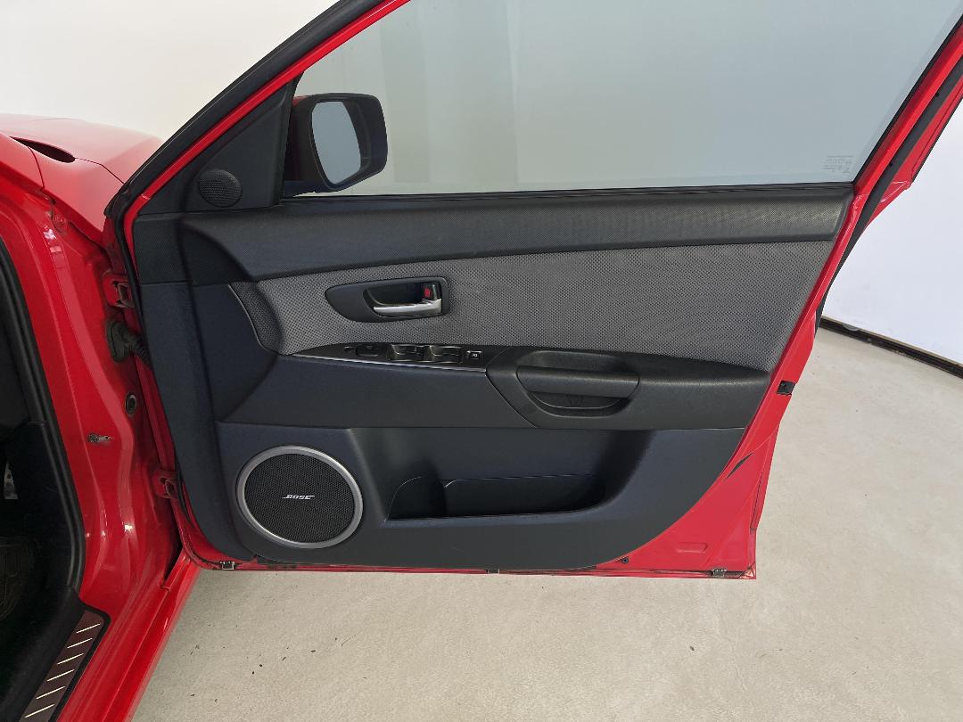 Photo '15' of Mazda Mazda3