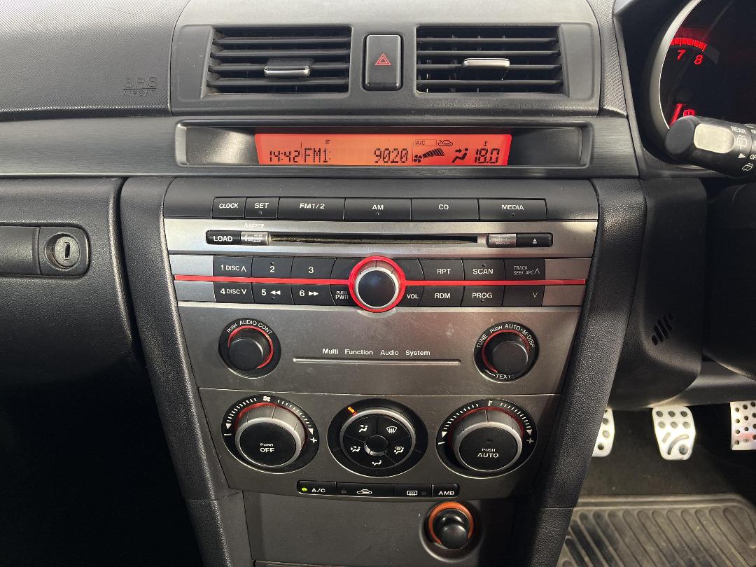 Photo '28' of Mazda Mazda3