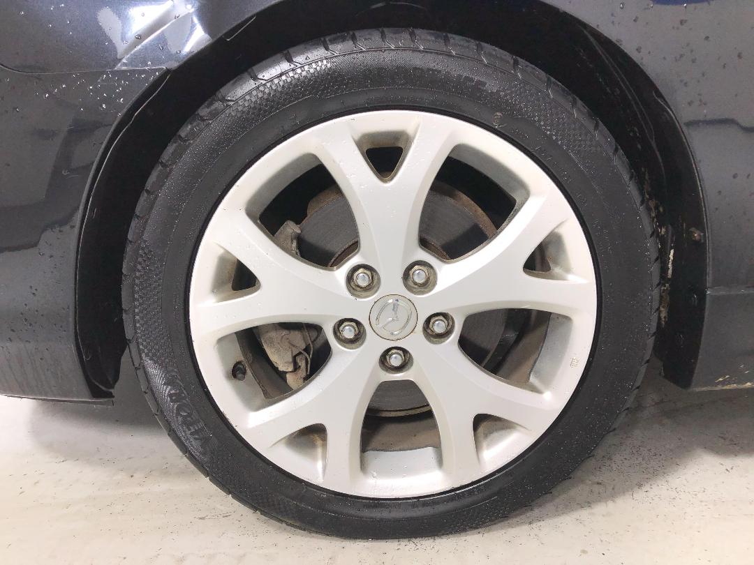 Photo '10' of Mazda Mazda3