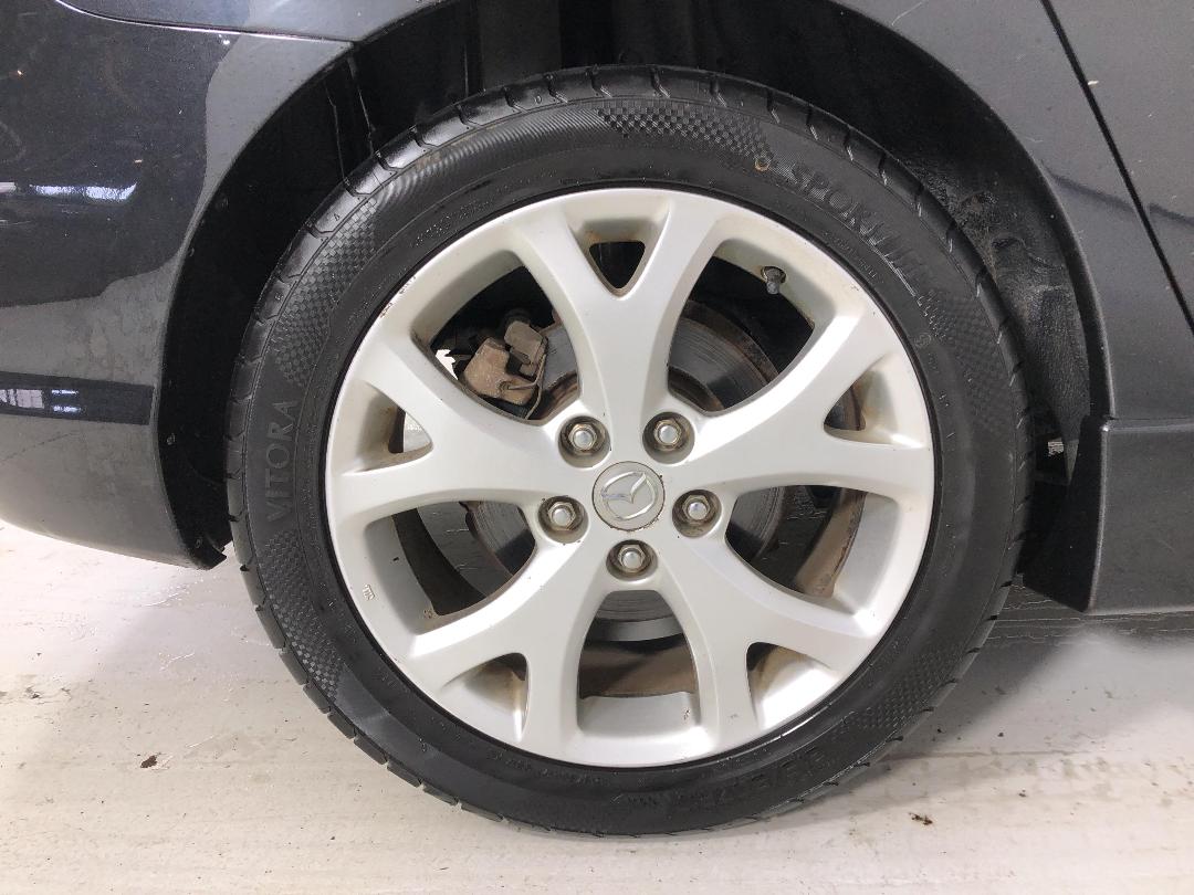 Photo '12' of Mazda Mazda3