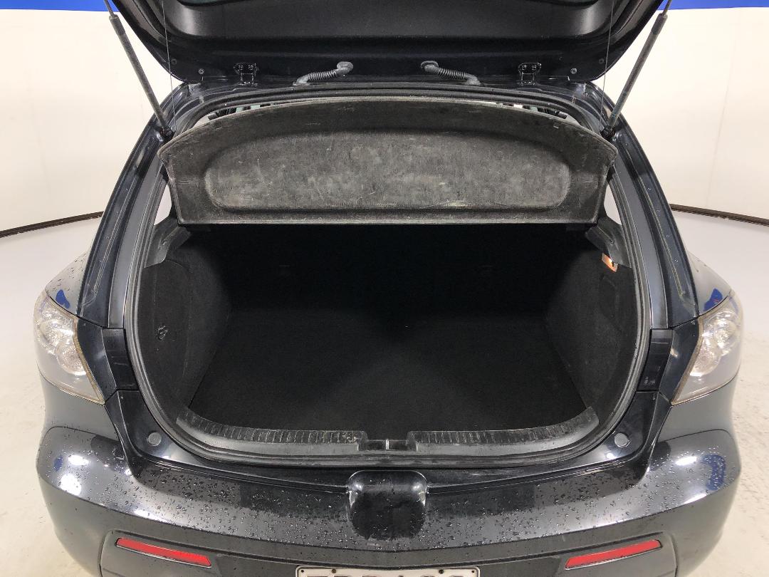 Photo '14' of Mazda Mazda3