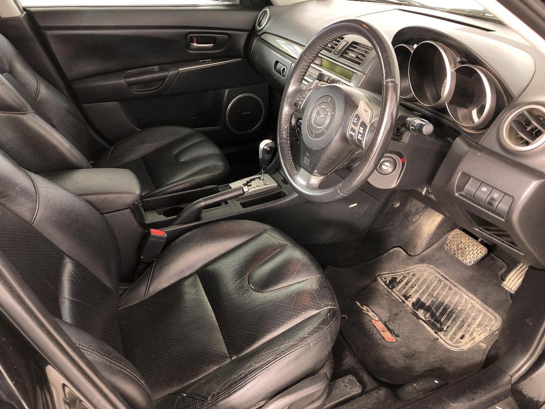 Photo '16' of Mazda Mazda3