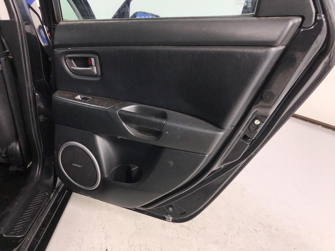 Photo '19' of Mazda Mazda3