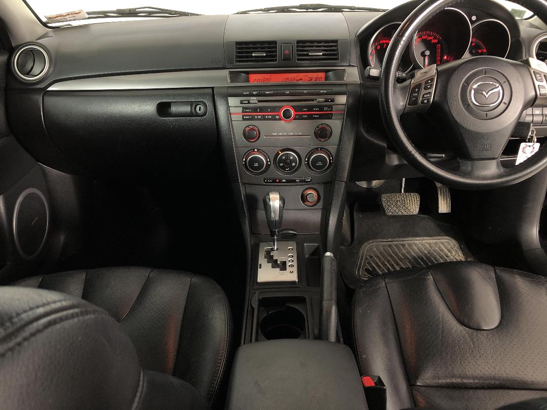 Photo '17' of Mazda Mazda3