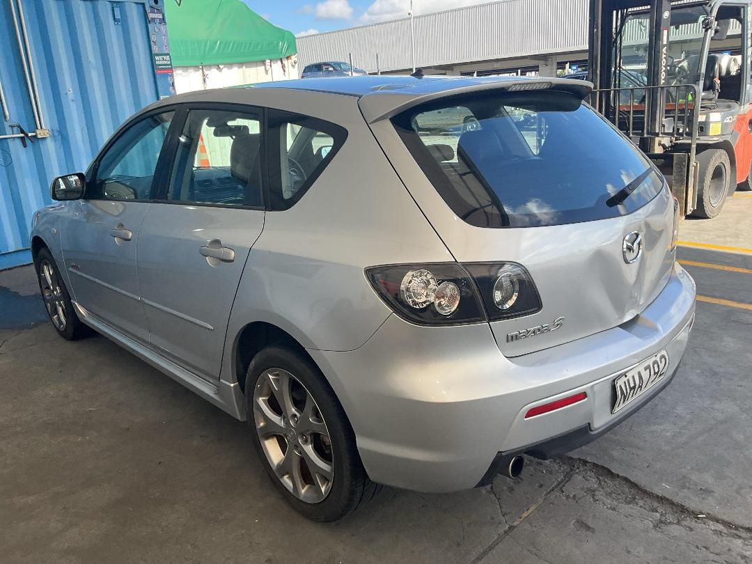 Photo '4' of Mazda Mazda3 Sporthatch SP23