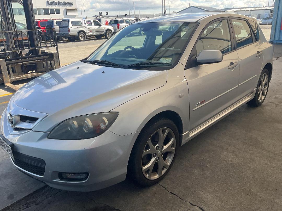 Photo '3' of Mazda Mazda3 Sporthatch SP23