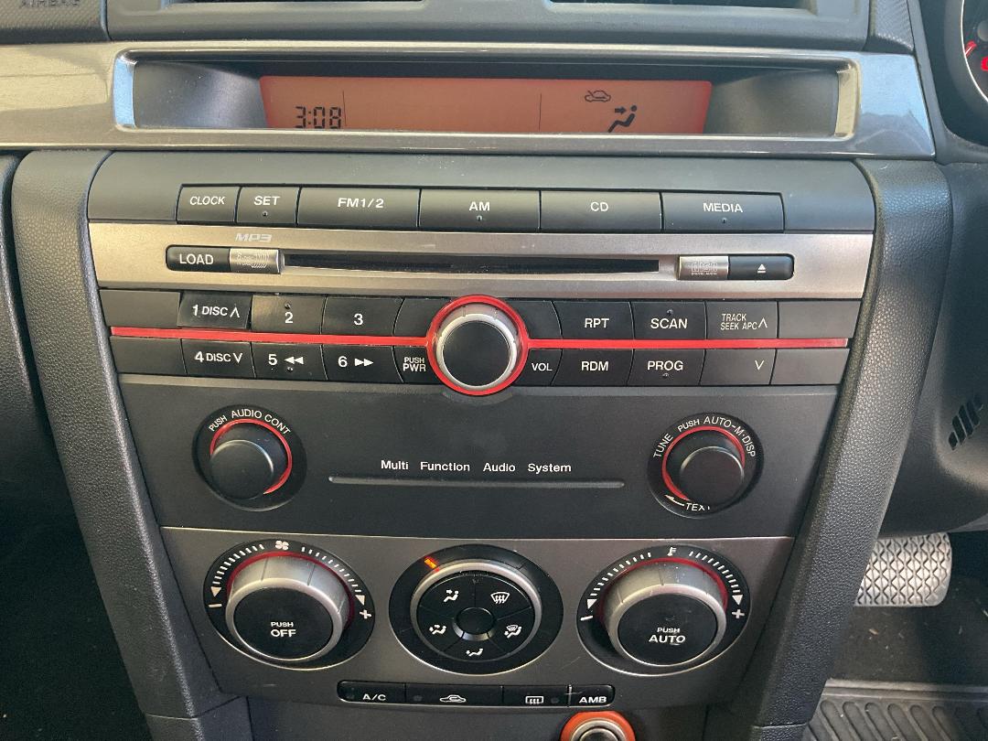 Photo '12' of Mazda Mazda3 Sporthatch SP23