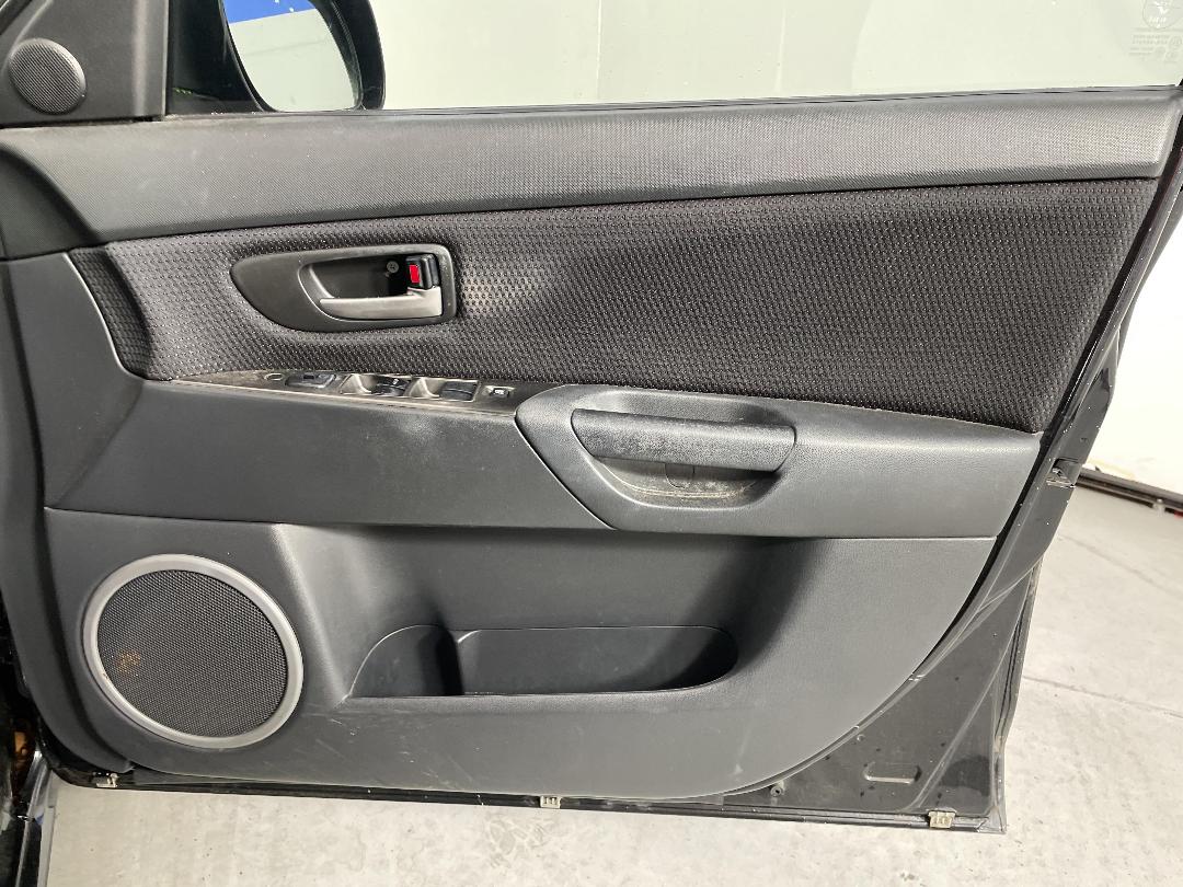 Photo '15' of Mazda Mazda3 Photo '15' of Mazda Mazda3