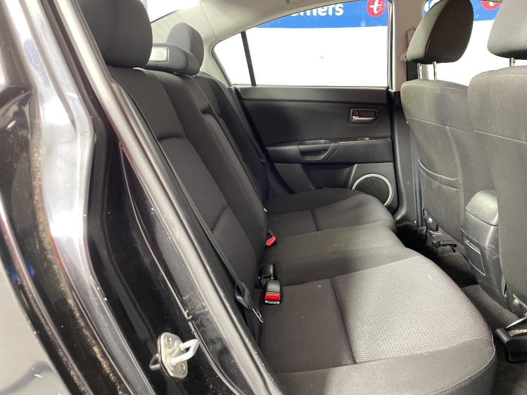 Photo '20' of Mazda Mazda3 Photo '20' of Mazda Mazda3