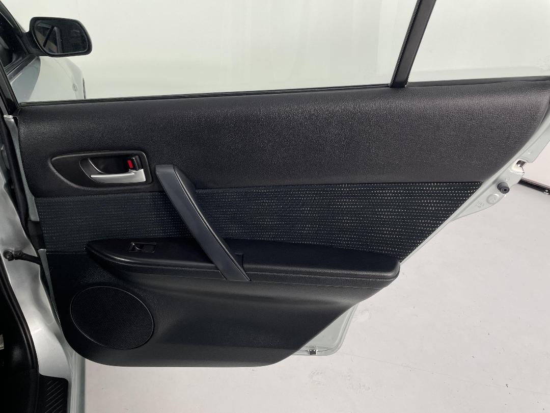 Photo '19' of Mazda Mazda6