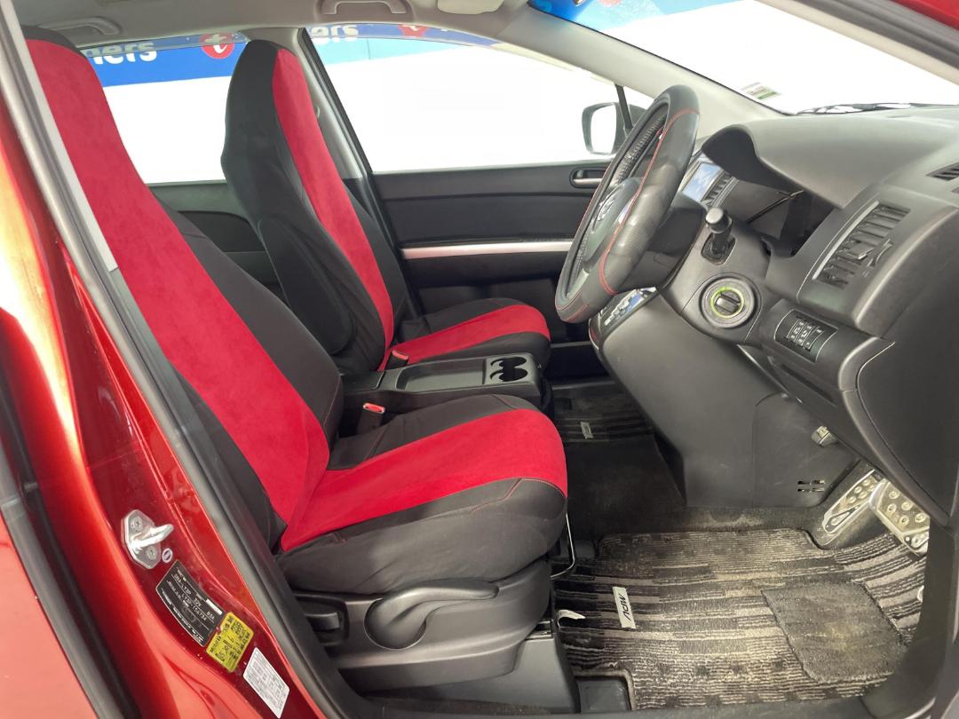 Photo '16' of Mazda MPV Photo '16' of Mazda MPV