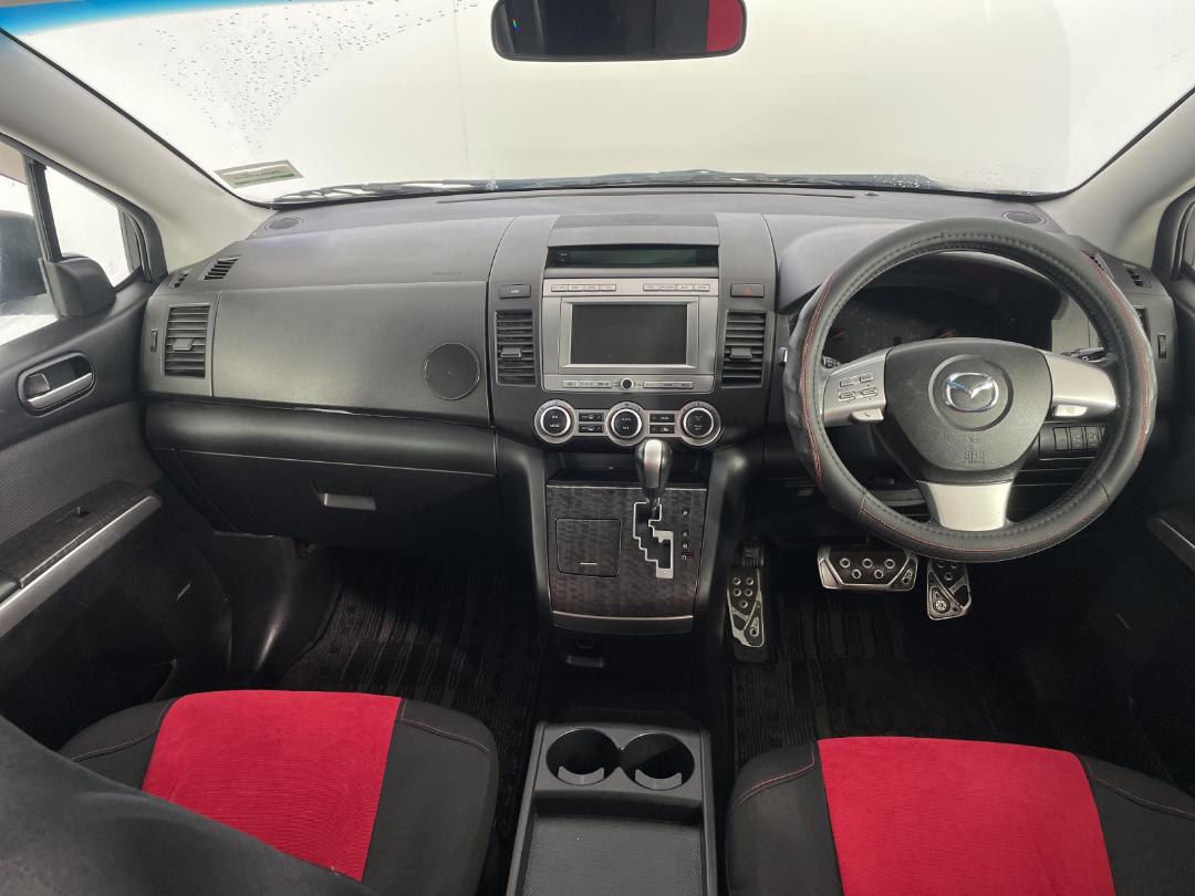 Photo '17' of Mazda MPV Photo '17' of Mazda MPV