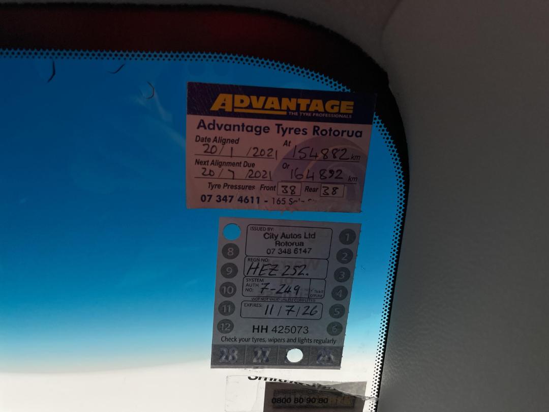 Photo '23' of Mazda MPV Photo '23' of Mazda MPV