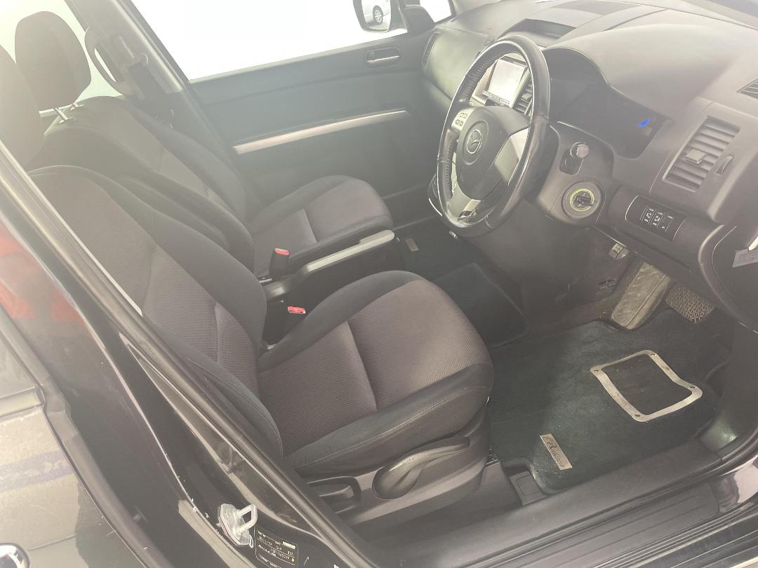 Photo '16' of Mazda MPV Photo '16' of Mazda MPV