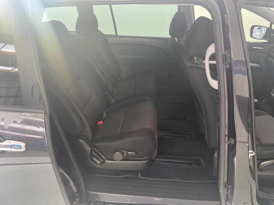 Photo '19' of Mazda MPV Photo '19' of Mazda MPV