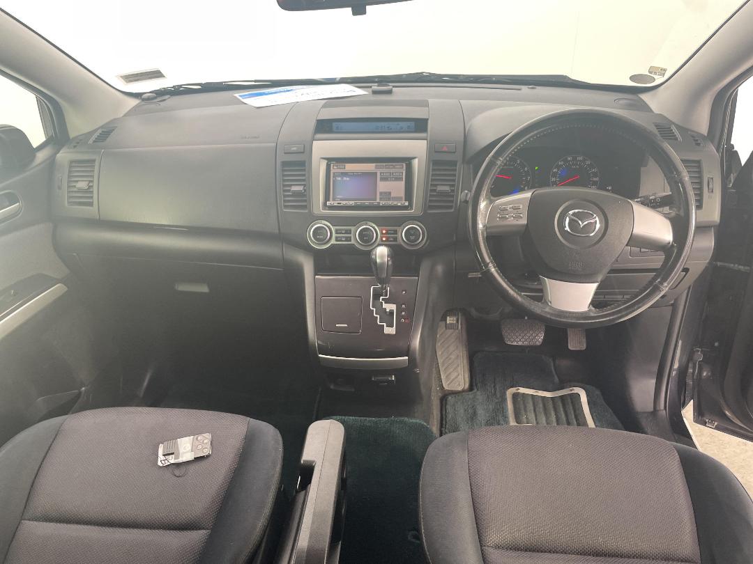 Photo '17' of Mazda MPV Photo '17' of Mazda MPV