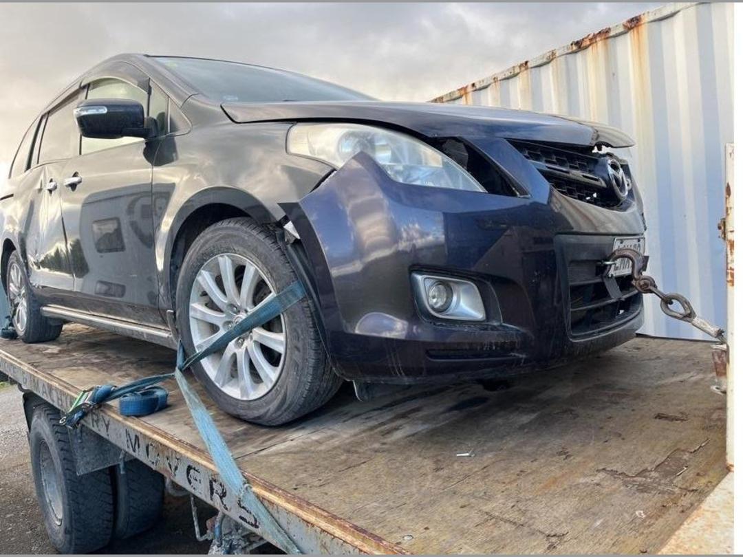 Photo '2' of Mazda MPV Photo '2' of Mazda MPV