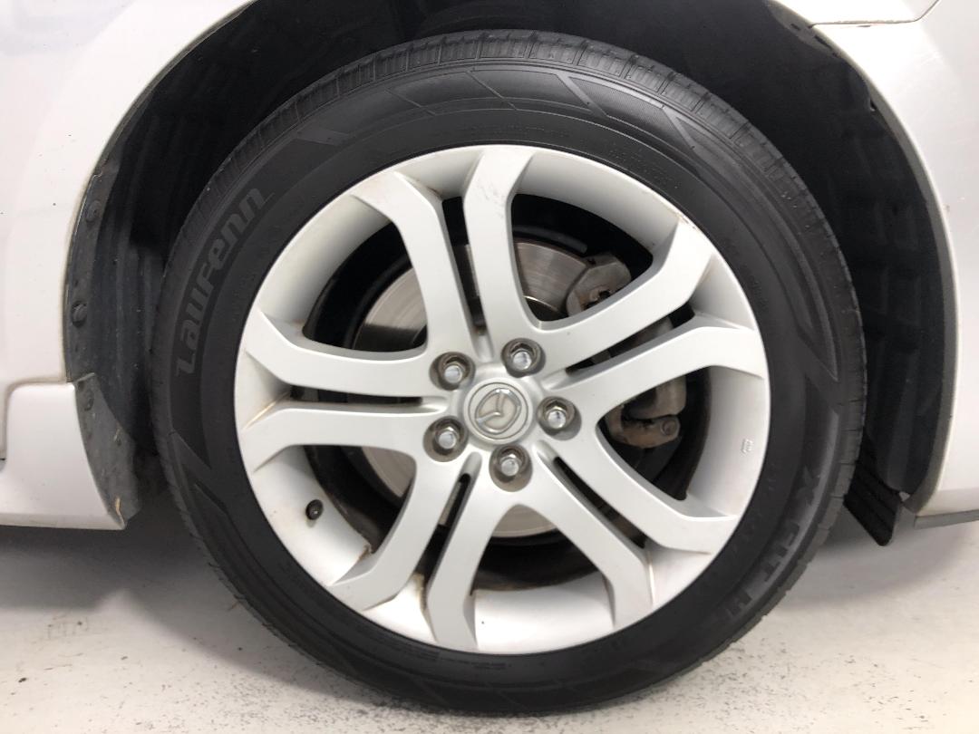 Photo '2' of Mazda MPV