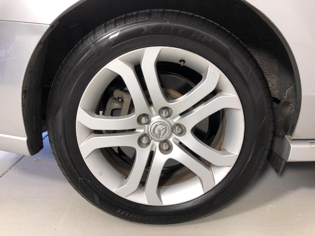 Photo '8' of Mazda MPV