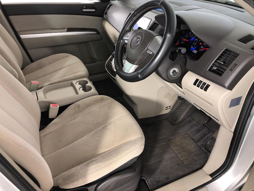 Photo '14' of Mazda MPV